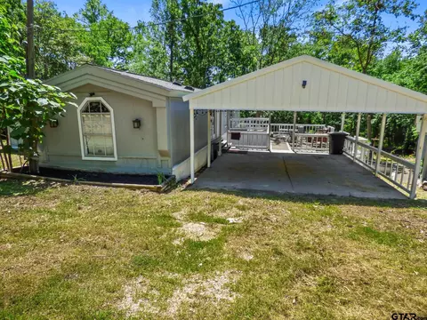 327 Private Road 52436, Pittsburg, TX 75686