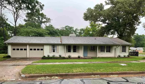 3008 Roanoke Ln, Tyler, TX 75701