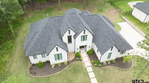 Exterior - 202 Longleafe Dr, Longview, TX 75602 photo 4 of 10