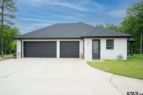 Exterior - 202 Longleafe Dr, Longview, TX 75602 photo 3 of 10