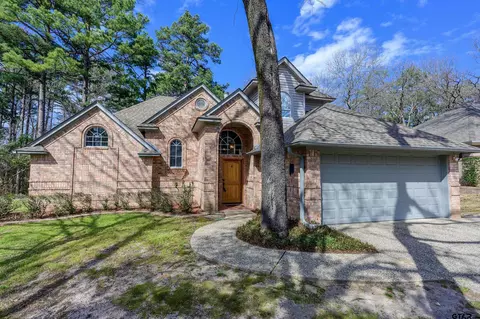 3302 Oak Knoll Dr, Tyler, TX 75707