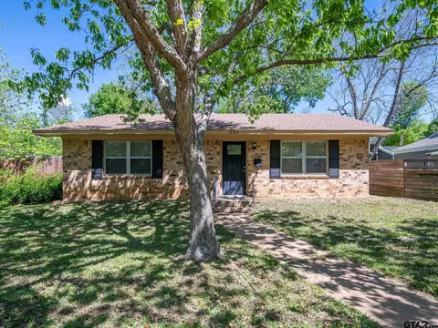 503 E Calvert, Troup, TX 75789