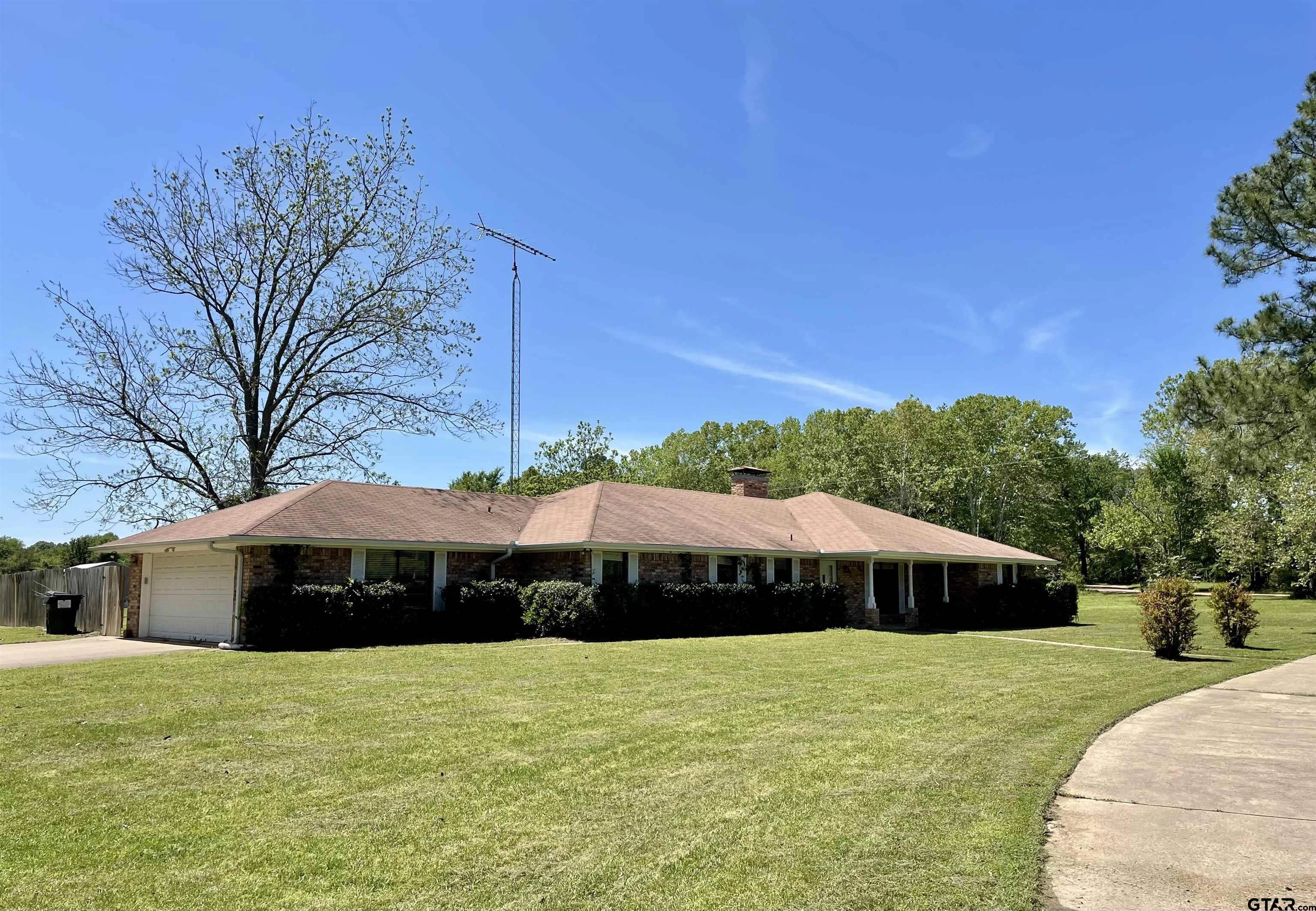 23010 Mcfadden Ln  