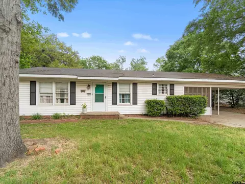1007 N Montgomery, Gilmer, TX 75644