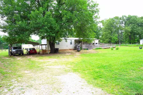 4956 Cherokee Dr, Chandler, TX 75758