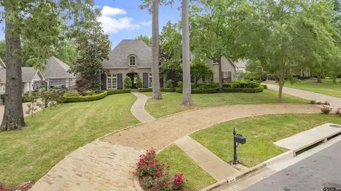 1510 Holly Creek Dr, Tyler, TX 75703