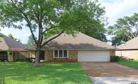 705 Kelli Ln, Whitehouse, TX 75791