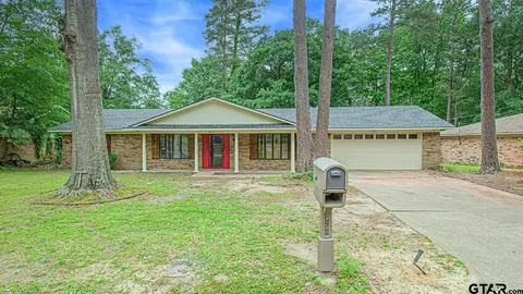 8209 Clemson Dr, Tyler, TX 75703