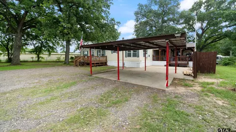 1946 N Tool Dr, Tool, TX 75143 photo 3