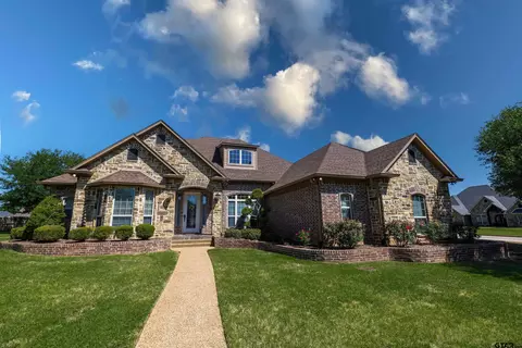 302 Savoy St, Bullard, TX 75757