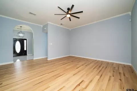 236 E Burton Dr, Longview, TX 75603 photo 15