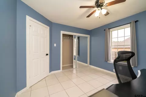 236 E Burton Dr, Longview, TX 75603 photo 21