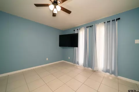 236 E Burton Dr, Longview, TX 75603 photo 23
