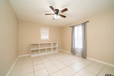 236 E Burton Dr, Longview, TX 75603 photo 18