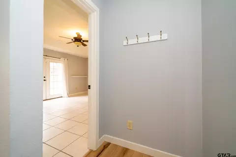 236 E Burton Dr, Longview, TX 75603 photo 27