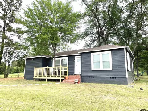 508 N Main St, Lone Star, TX 75668