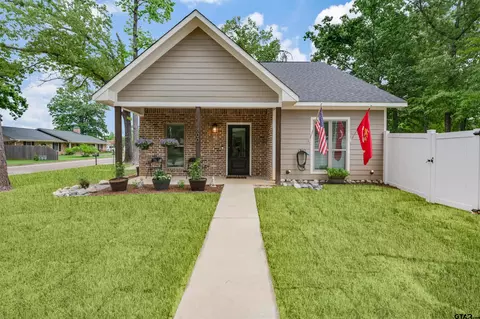 800 Francis, Hawkins, TX 75765
