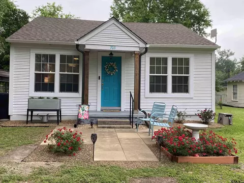 703 Davis, Quitman, TX 75783