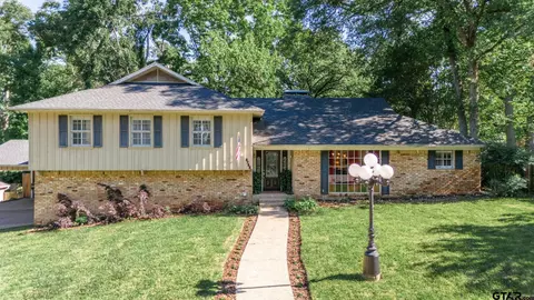 2723 Willliamsburg Dr, Tyler, TX 75701