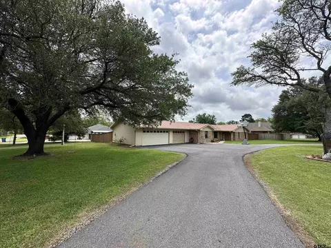 115 King St, Rusk, TX 75785