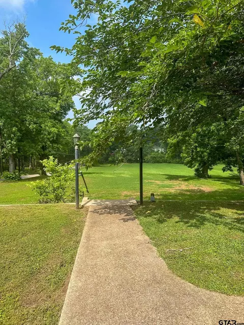 431 E Sixth, Rusk, TX 75785 photo 22