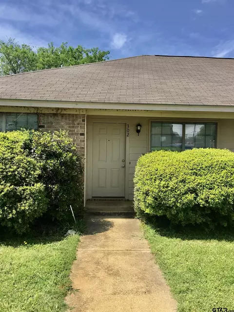 302 W Emma, Bullard, TX 75757