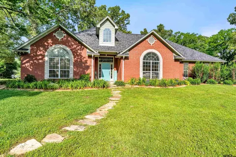 410 S S Pt, Kilgore, TX 75662