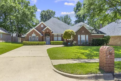 612 Prestonwood Cir, Tyler, TX 75703