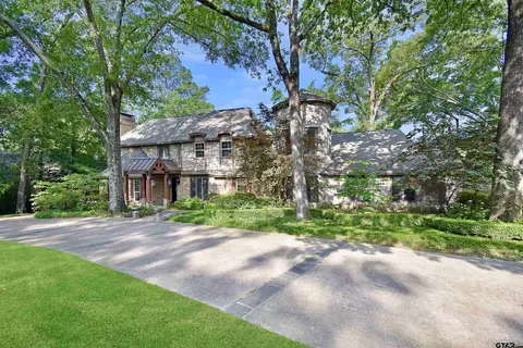 5903 Quail Creek Dr, Tyler, TX 75703