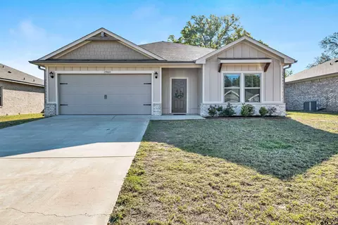 17464 Stacy St, Lindale, TX 75771