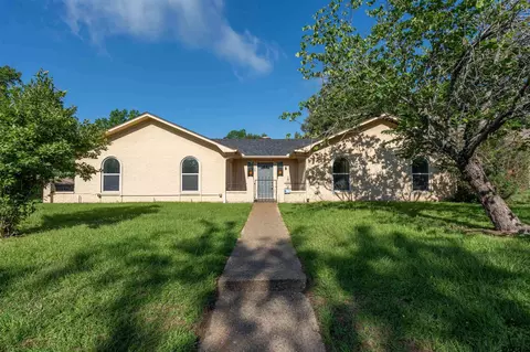 4715 Edinburgh Dr, Tyler, TX 75703
