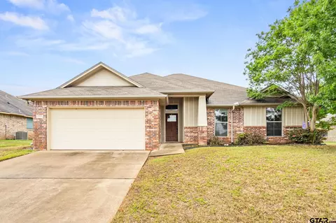 7343 Rockpoint Ln, Tyler, TX 75703