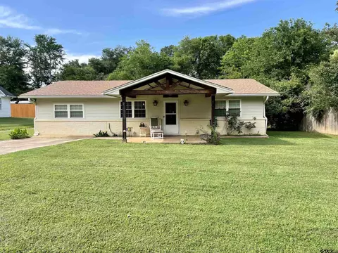 439 An County Rd 308, Frankston, TX 75763