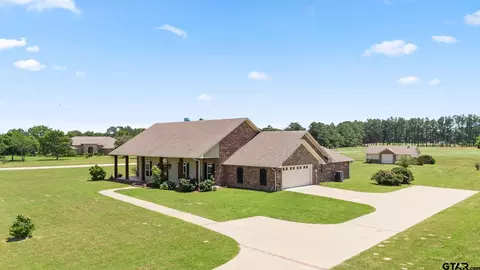 4801 Bridle View Ct, Athens, TX 75752