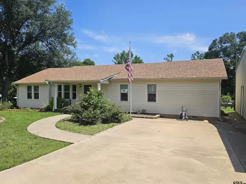 4932 W Cr 424, Henderson, TX 75652