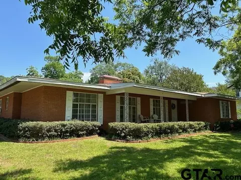 624 N Marshall, Henderson, TX 75652