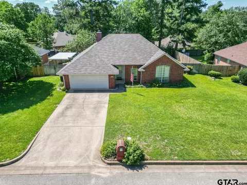 2930 Shenandoah Dr, Tyler, TX 75701