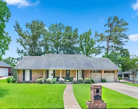 1801 Wendover Pl, Tyler, TX 75703