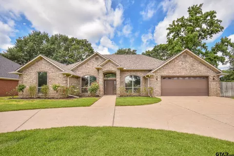 413 Prince Charles St, Whitehouse, TX 75791