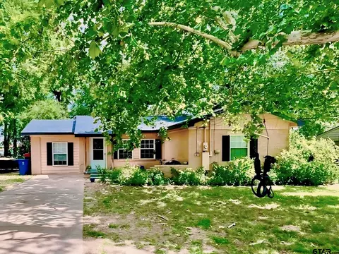 114 Sunny Ln, Athens, TX 75751