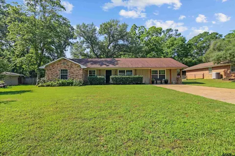 526 Norma St, Nacogdoches, TX 75965