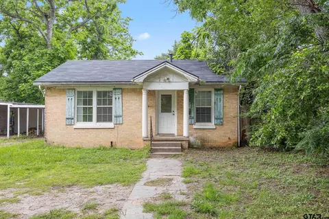407 N Alta Vista Ave, Henderson, TX 75652
