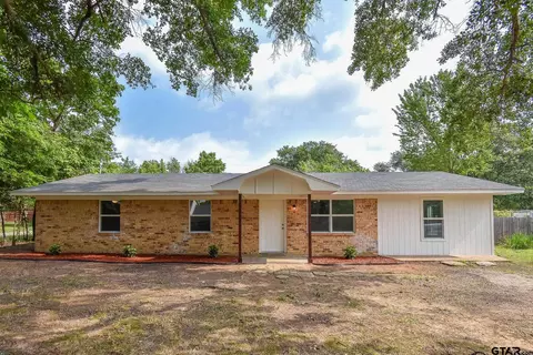 200 Oregon St, Van, TX 75790