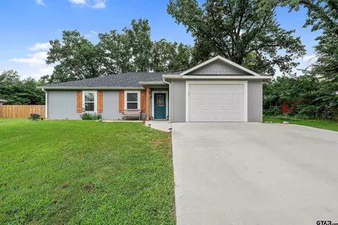 533 Wildewood, Chandler, TX 75758