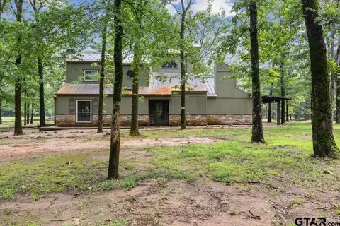 474 County Road 42560, Paris, TX 75462