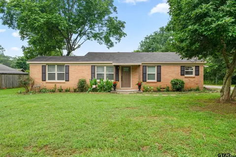 303 Shahan St, Whitehouse, TX 75791