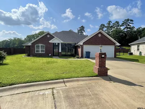 1019 Fairway Dr, Jacksonville, TX 75766