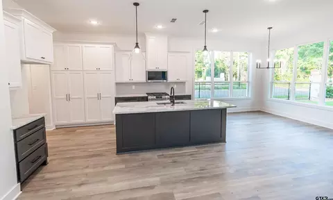 Kitchen - 2099 Locklear Ln, Tyler, TX 75703 photo 4 of 4