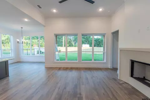 Living - 2099 Locklear Ln, Tyler, TX 75703 photo 1 of 1