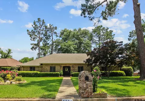 3301 Shadow Glen Cir, Tyler, TX 75707